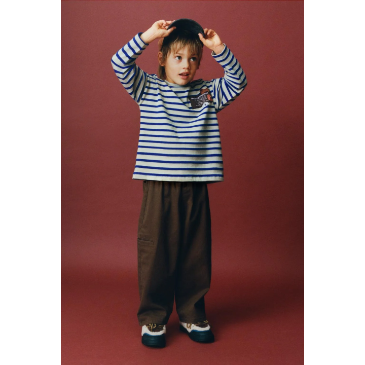 ЛОНГСЛИВ В ПОЛОСКУ С НАШИВКОЙ