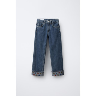 ДЖИНСЫ ПРЯМОГО КРОЯ С СЕРДЦАМИ