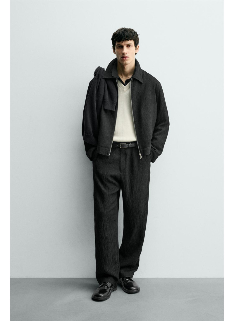 БРЮКИ REGULAR FIT С НЕРОВНОЙ СТР�...