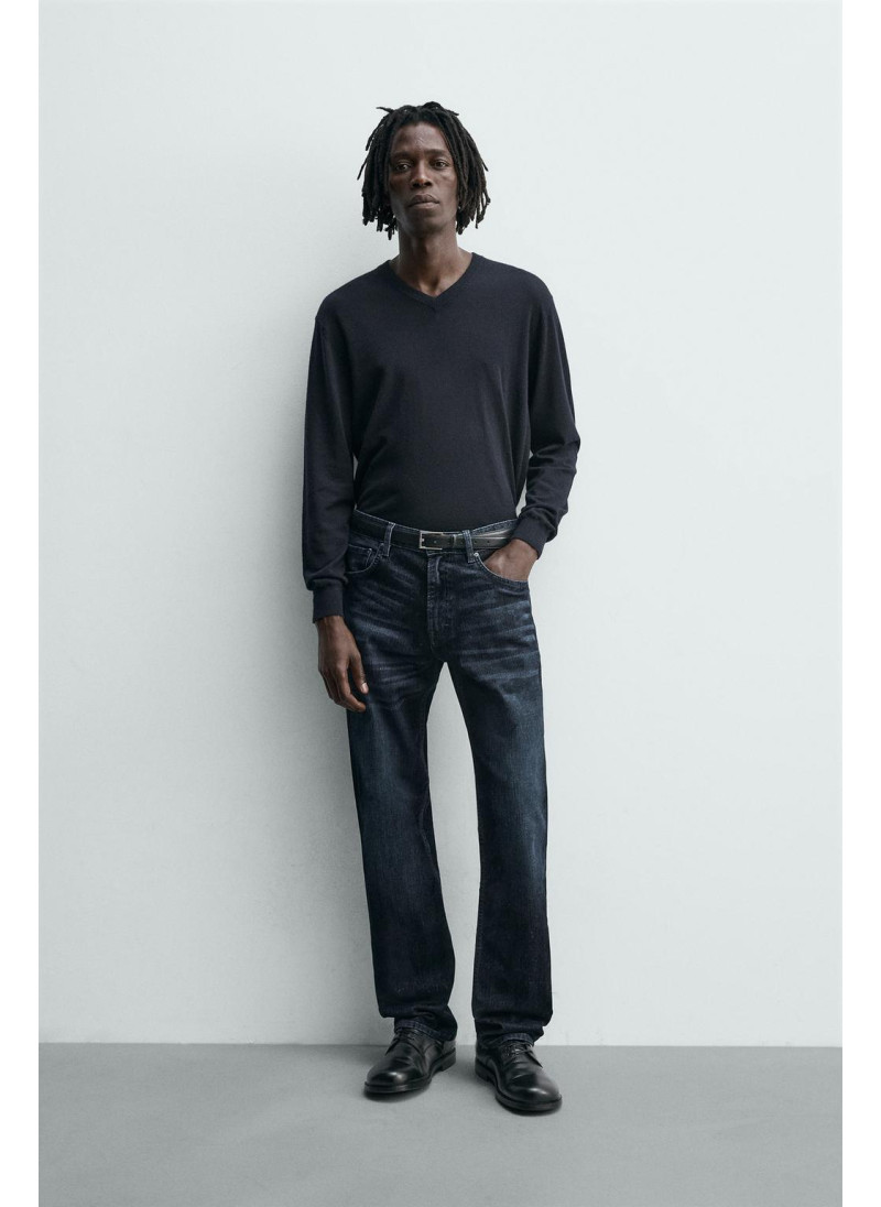 Джинсы с притиркой прямого ...