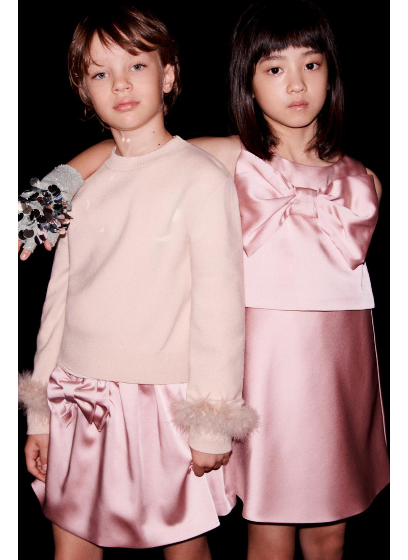 Пуловер из вязаного полотн�...