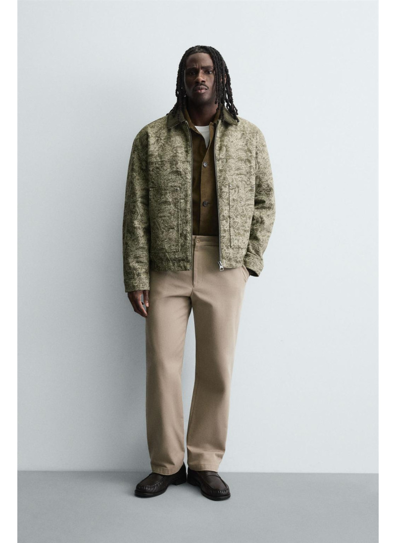 Куртка с абстрактным жакка�...