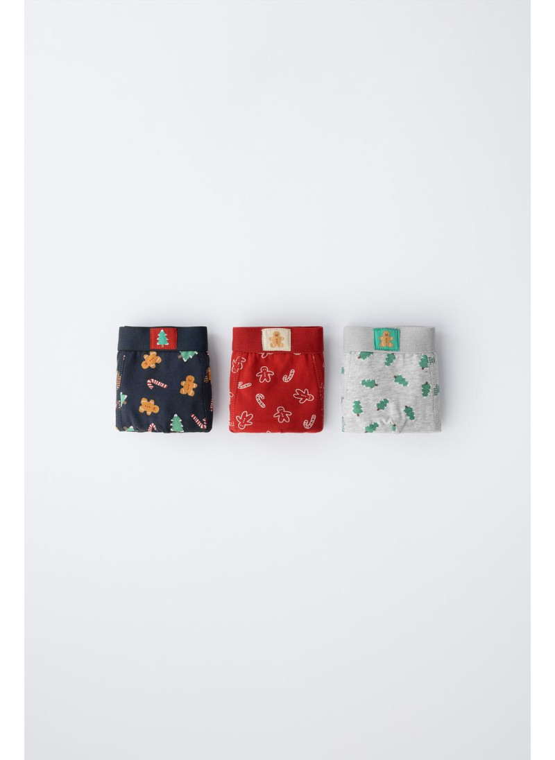 Трусы в коробке с деревьями...