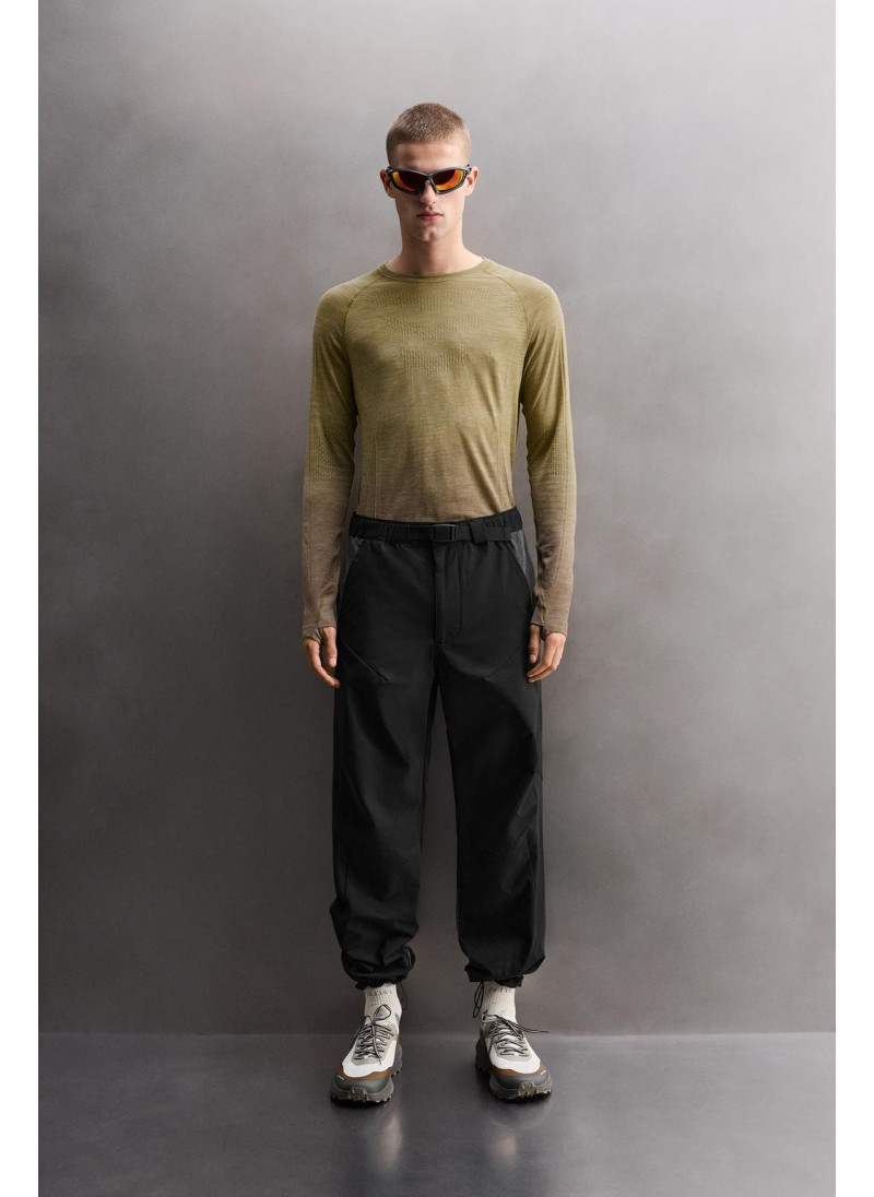 БРЮКИ ИЗ КОМБИНИРОВАННОЙ В�...