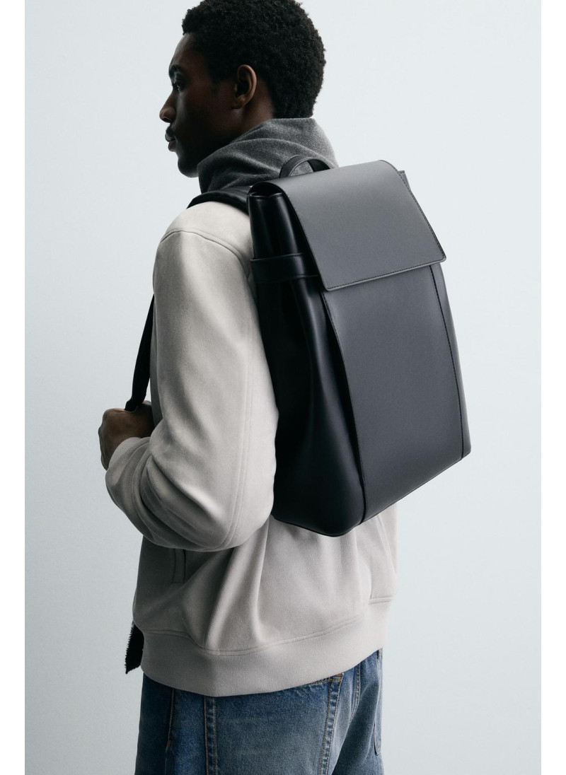 РЮКЗАК С КЛАПАНОМ