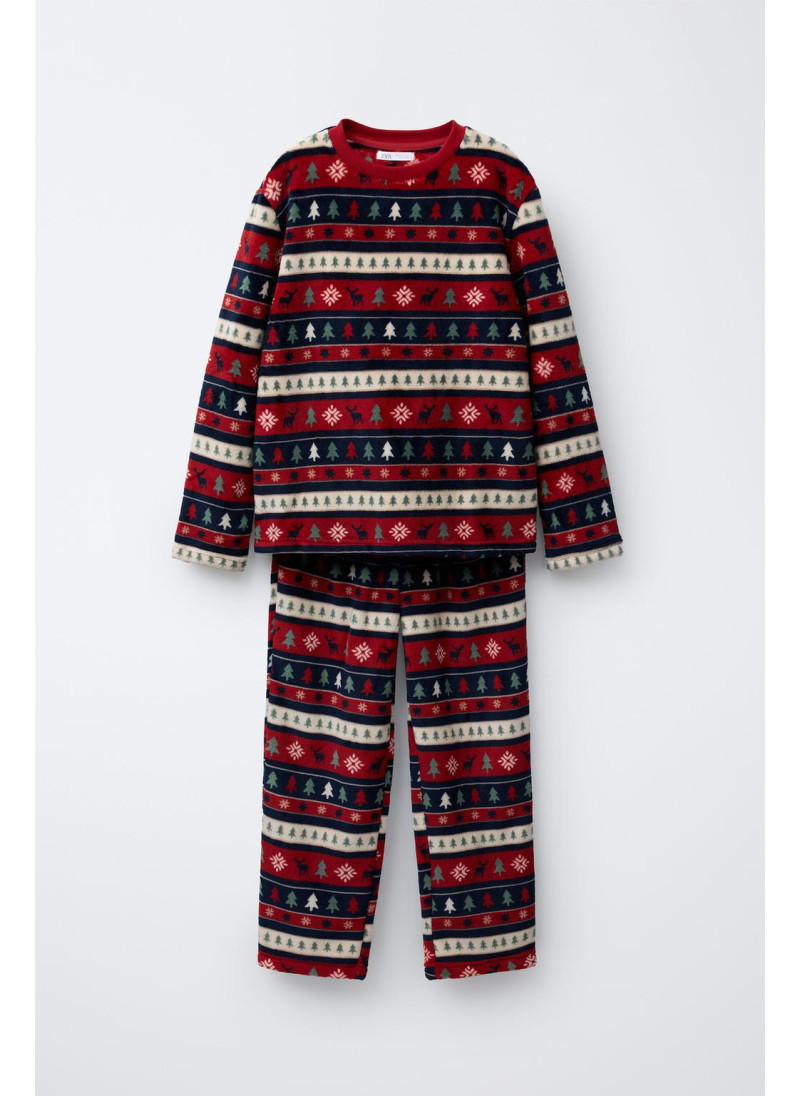 Пижама с деревом на мягкой �...