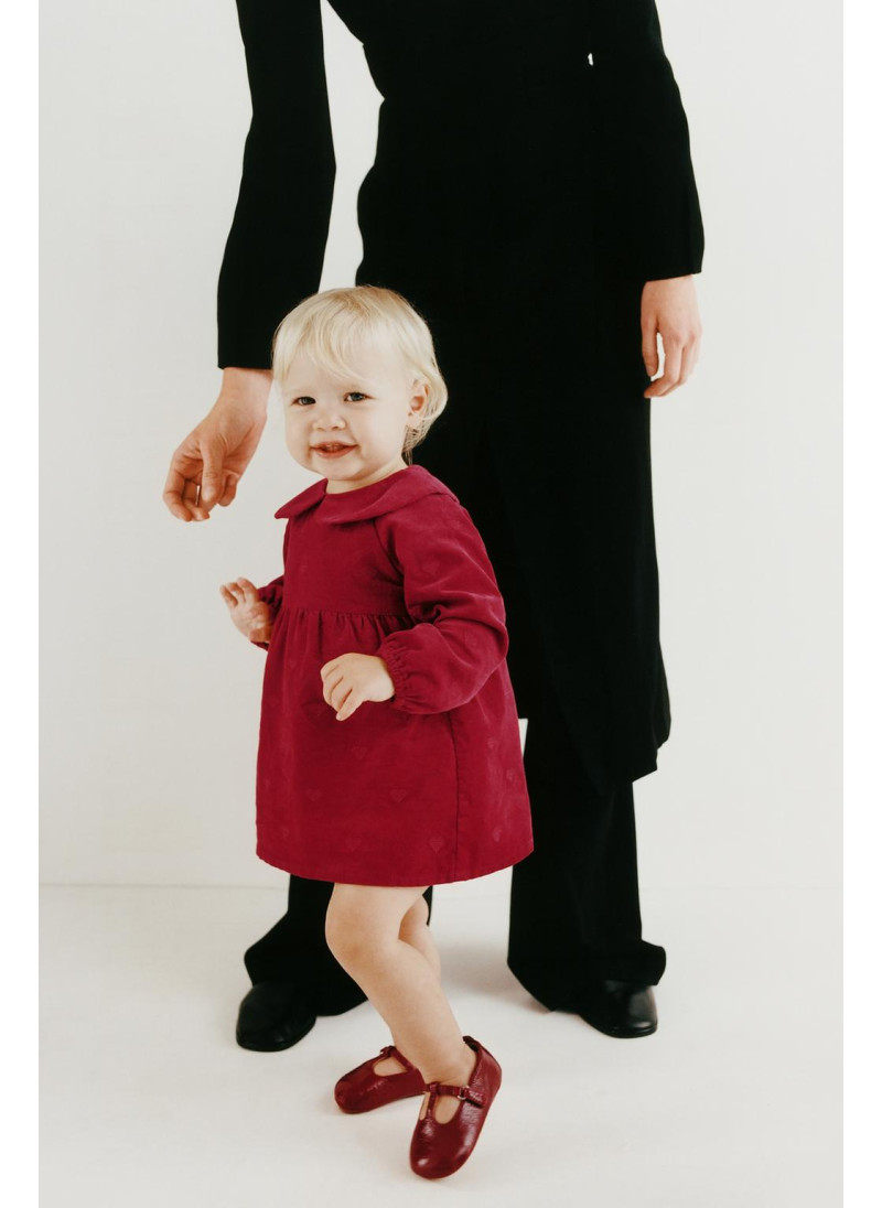 ПЛАТЬЕ И ТРУСИКИ ИЗ ВЕЛЬВЕТ...