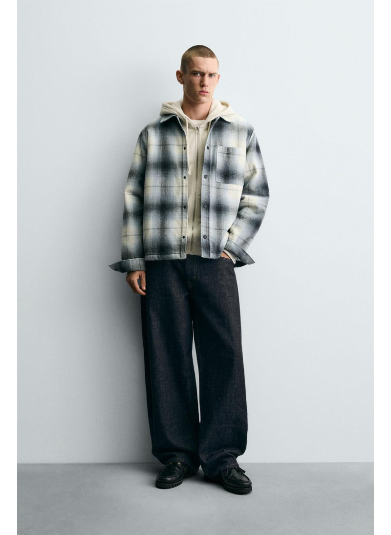 Рубашка с контрастной отде�...