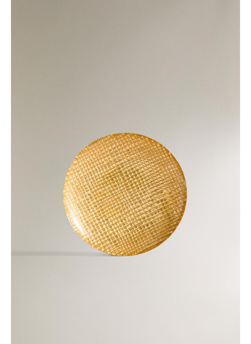 Золотая неправильной формы...