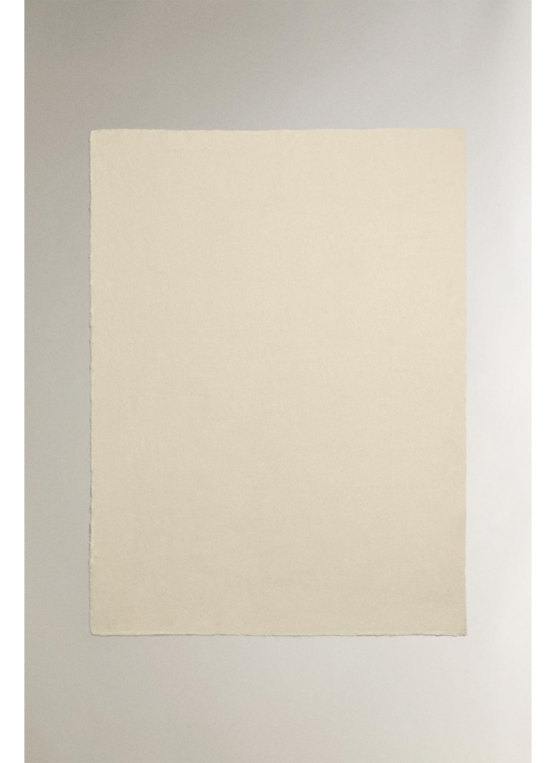 Плед с объемными кисточкам�...