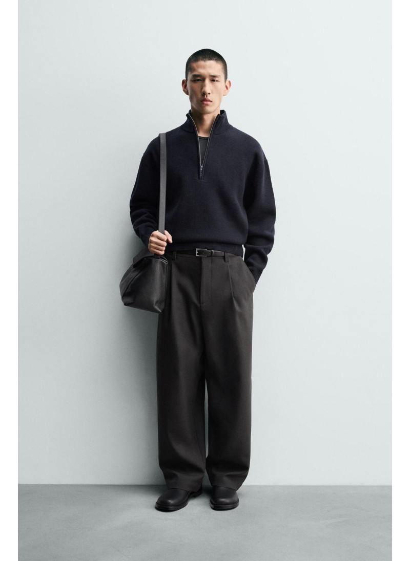 Джемпер с застежкой на молн...