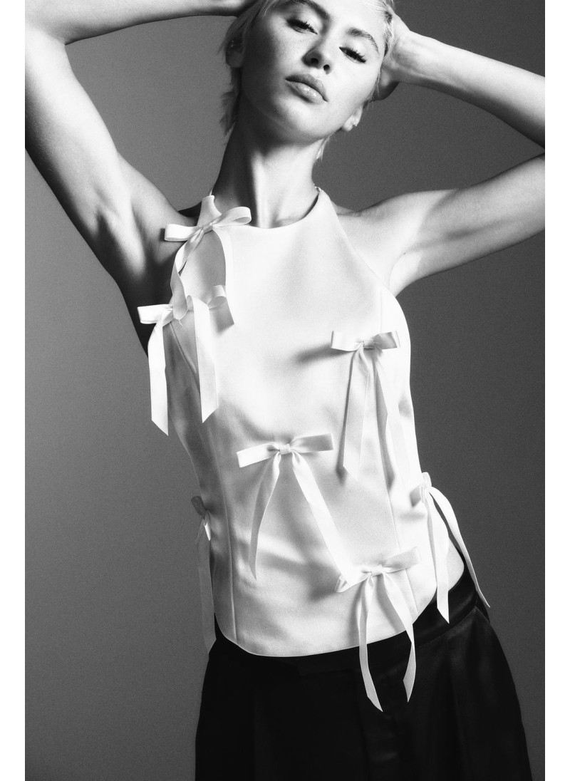 ТОП С ГОРЛОВИНОЙ ХАЛТЕР И Б�...