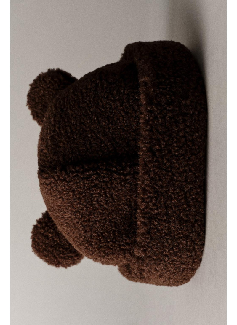 Шапка из меха с ушками