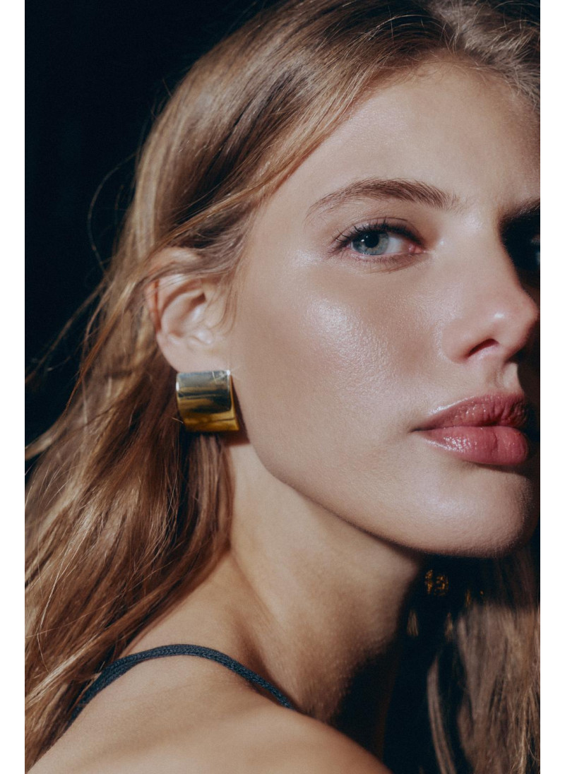 МИНИМАЛИСТИЧНЫЕ СЕРЬГИ-КВА...