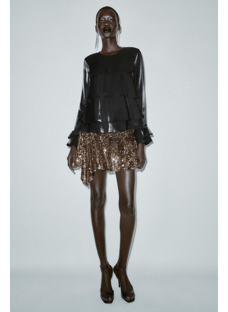 Асимметричный пайеточный с...