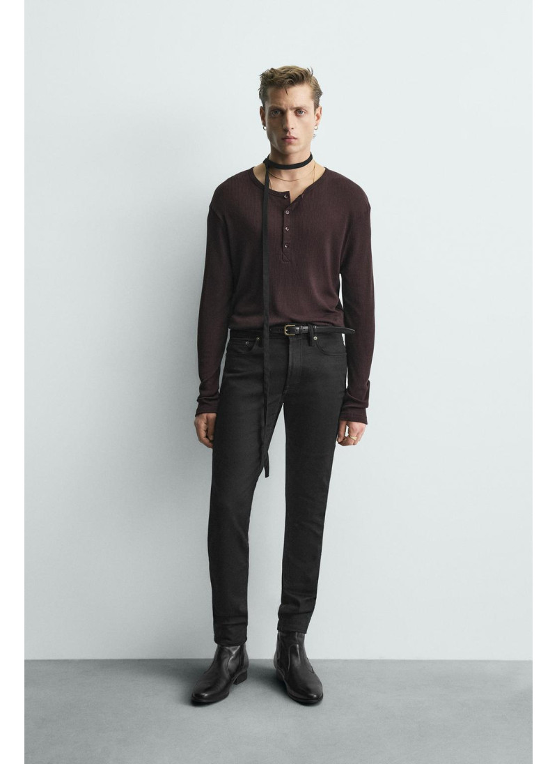 Футболка с воротником henley и...