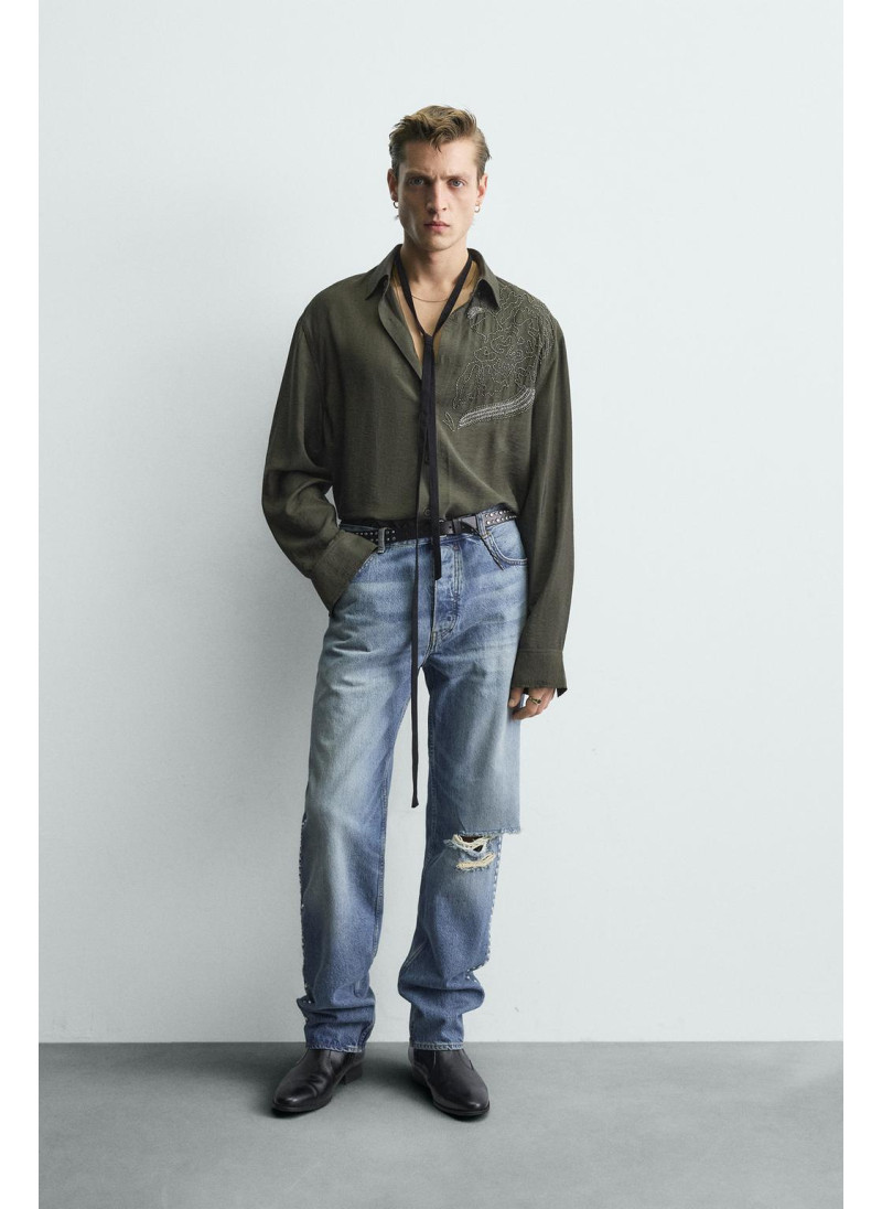 РУБАШКА С ВЫШИВКОЙ И СТРАЗА...