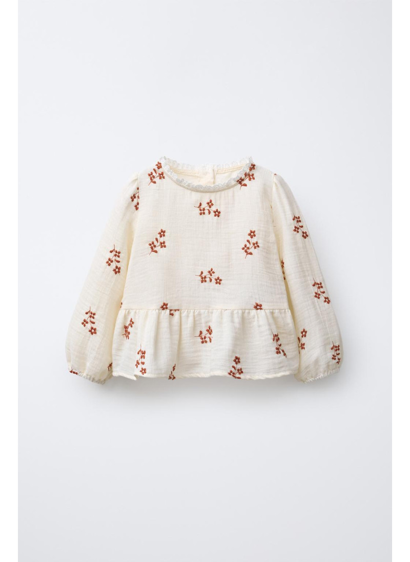 БЛУЗА С ВЫШИТЫМИ ЦВЕТАМИ И �...