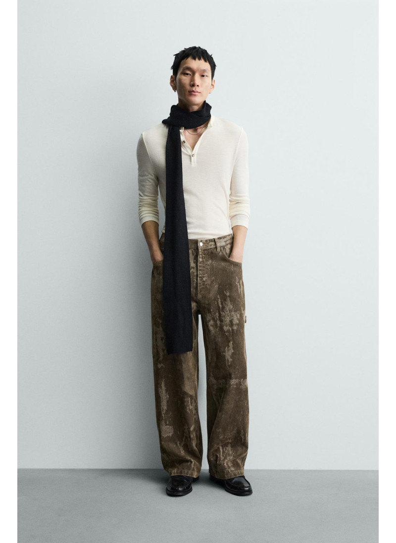 Джинсы свободного кроя с ба...