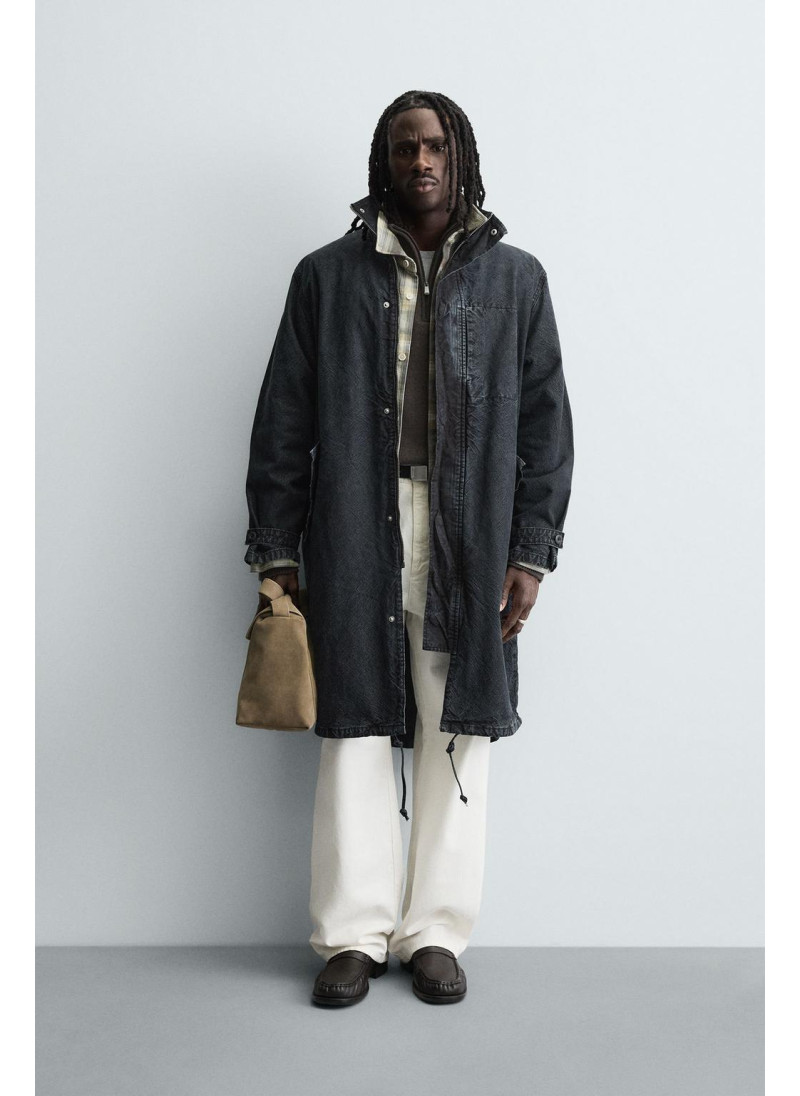 Джинсовое пальто свободног...