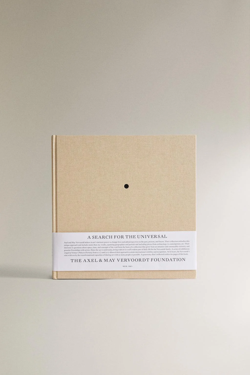 Книга A Search For The Universal (английская)