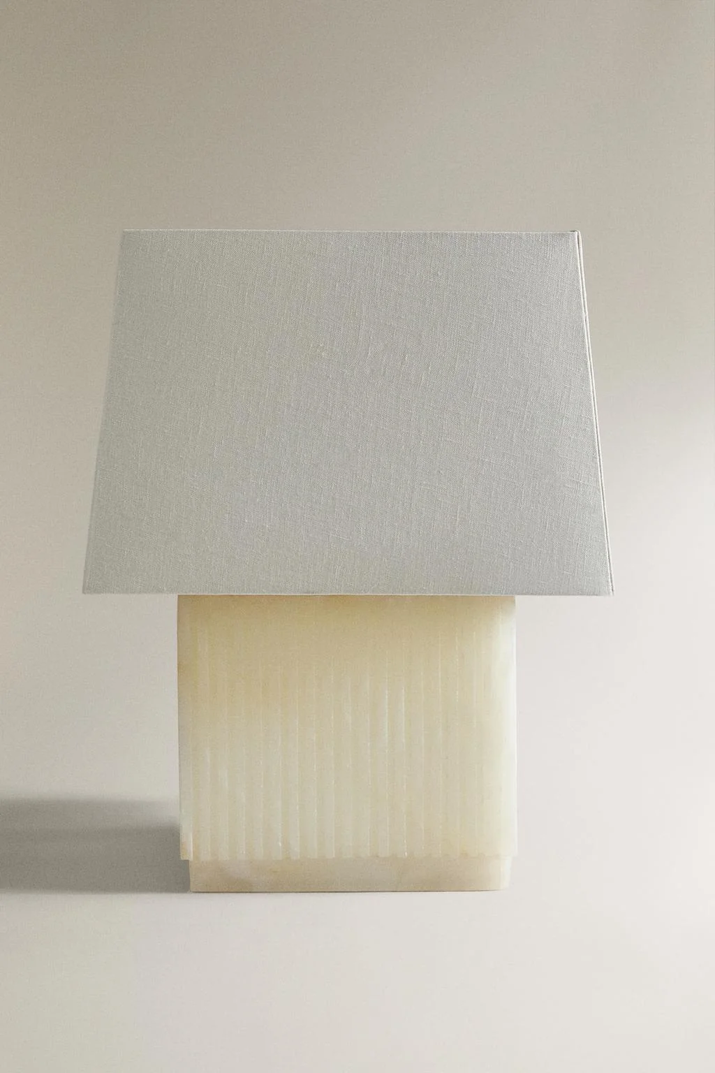 Мраморная настольная лампа — Освещение