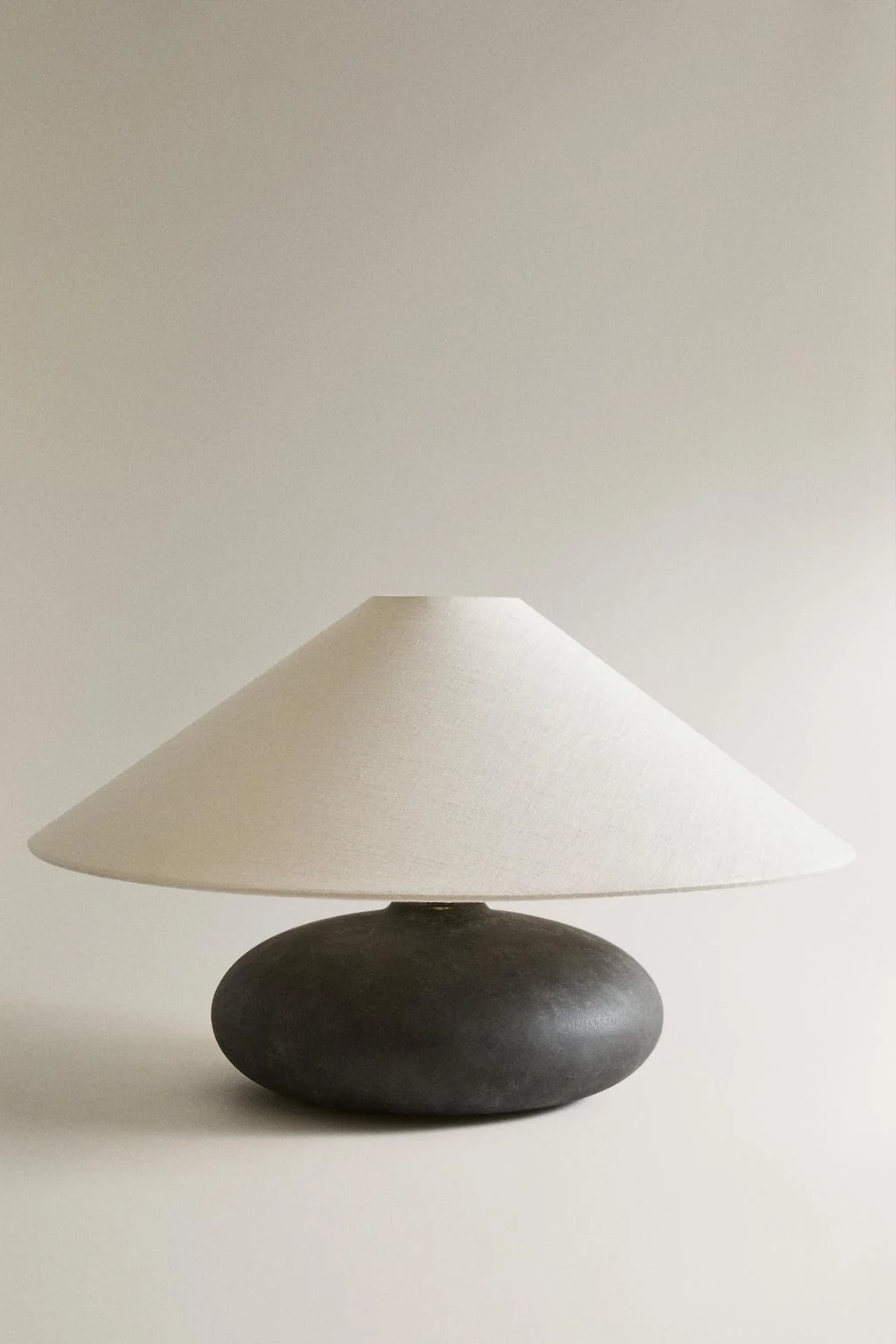 Керамическая настольная лампа — Освещение