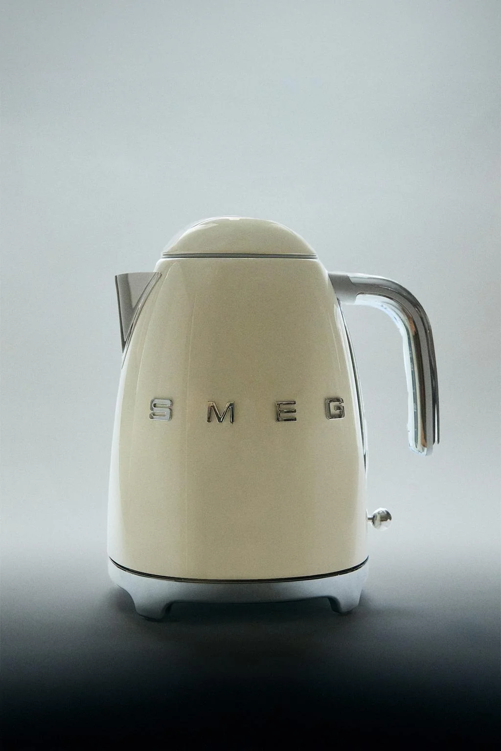 Чайник Smeg