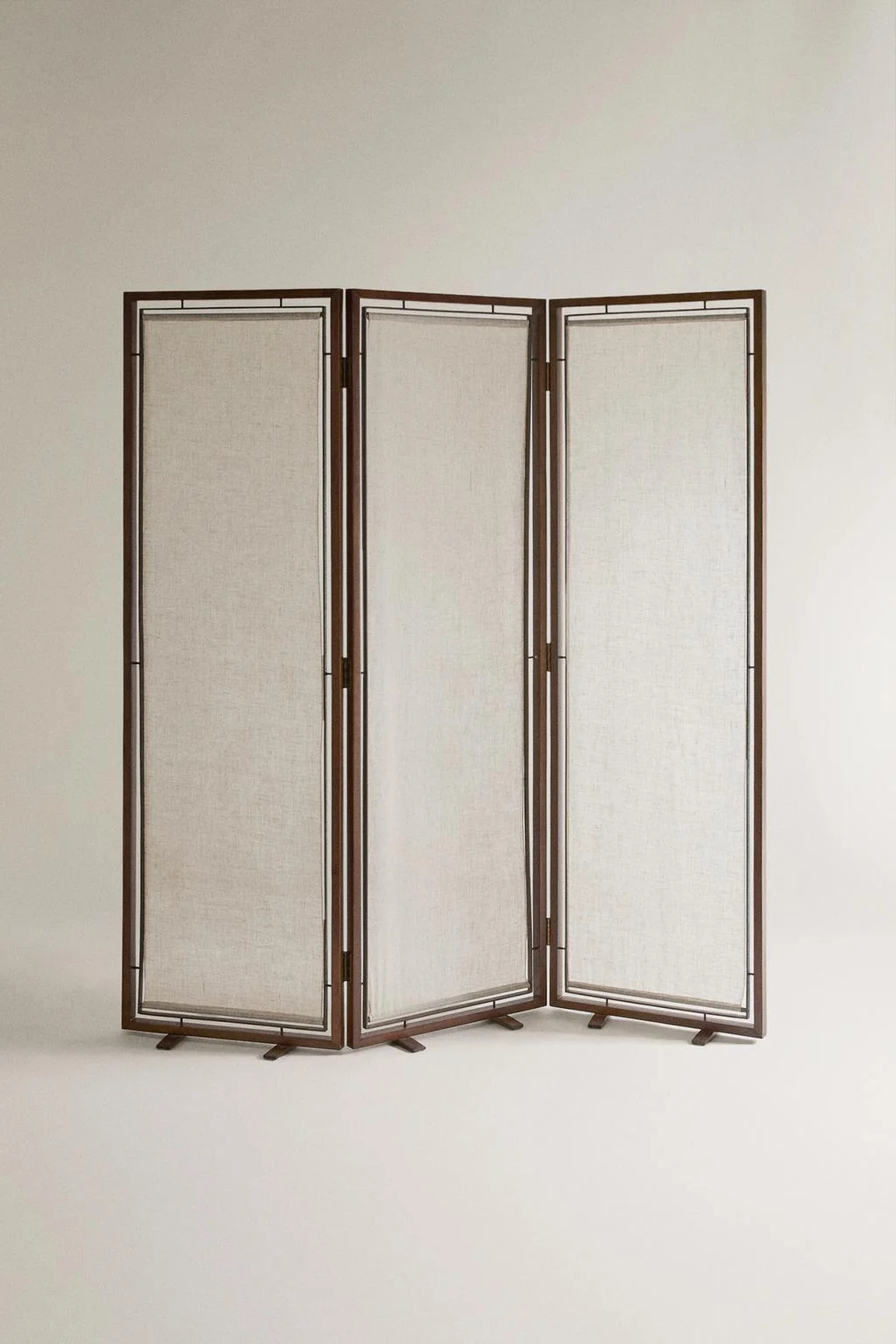 Складной экран из дерева и льна — Гардероб