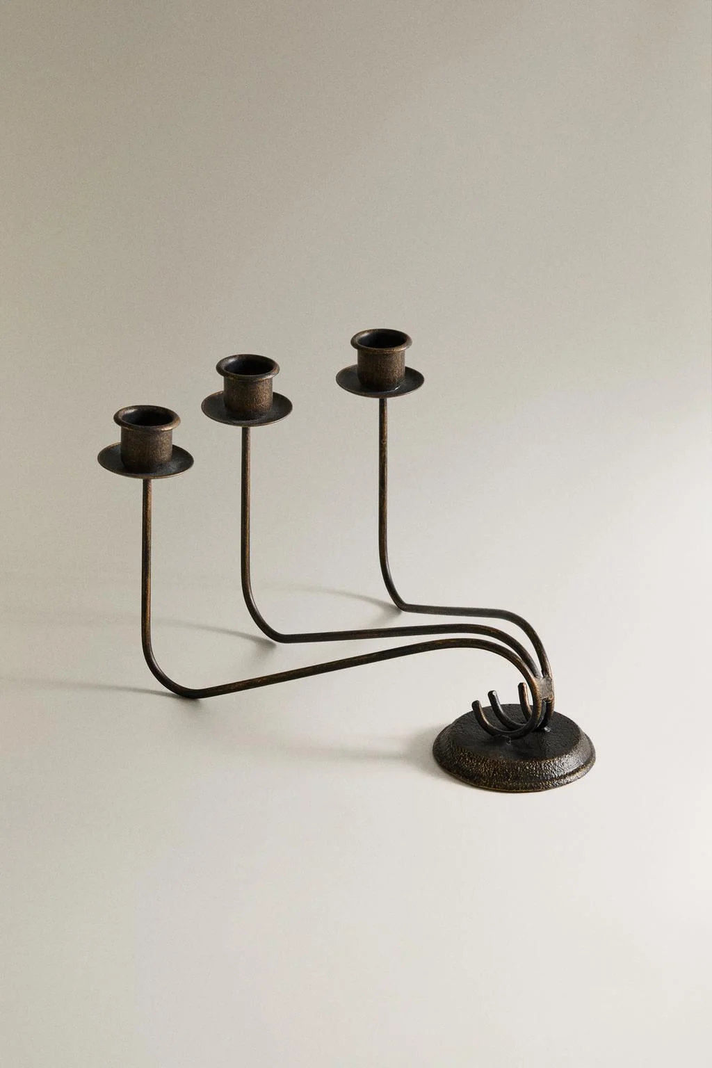 Тройная железная подсвечник — Декоративные аксессуары