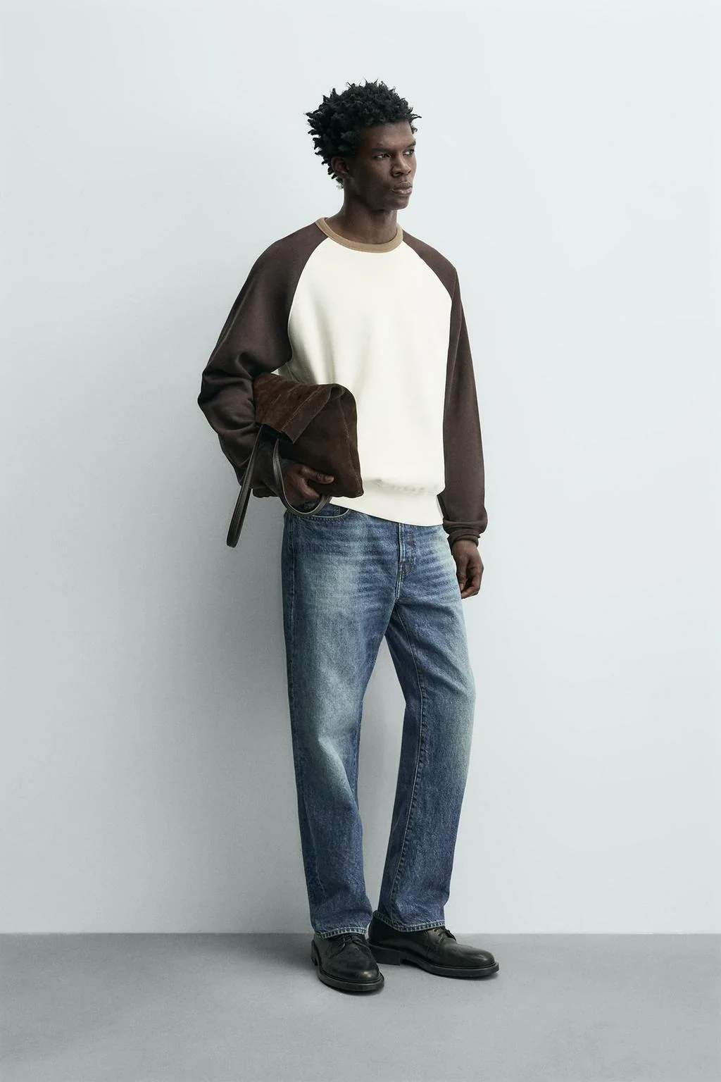 Свитшот с цветблоком и круглым вырезом — Круглый воротник