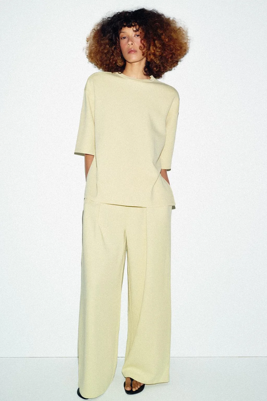 Футболка из интерлока с разрезами — С коротким рукавом