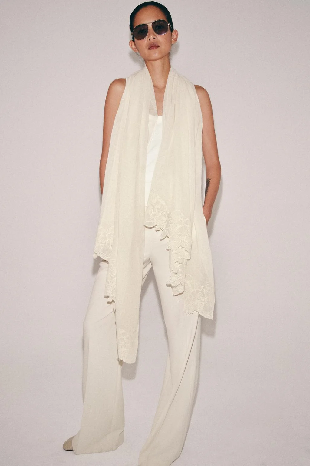 Шарф из хлопка, льна и кружева — Галстуки | шарфы