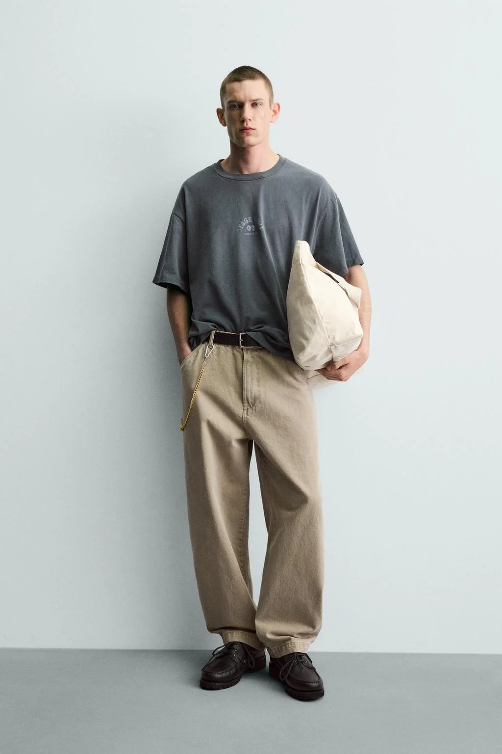 Футболка с контрастным принтом после стирки — С принтом