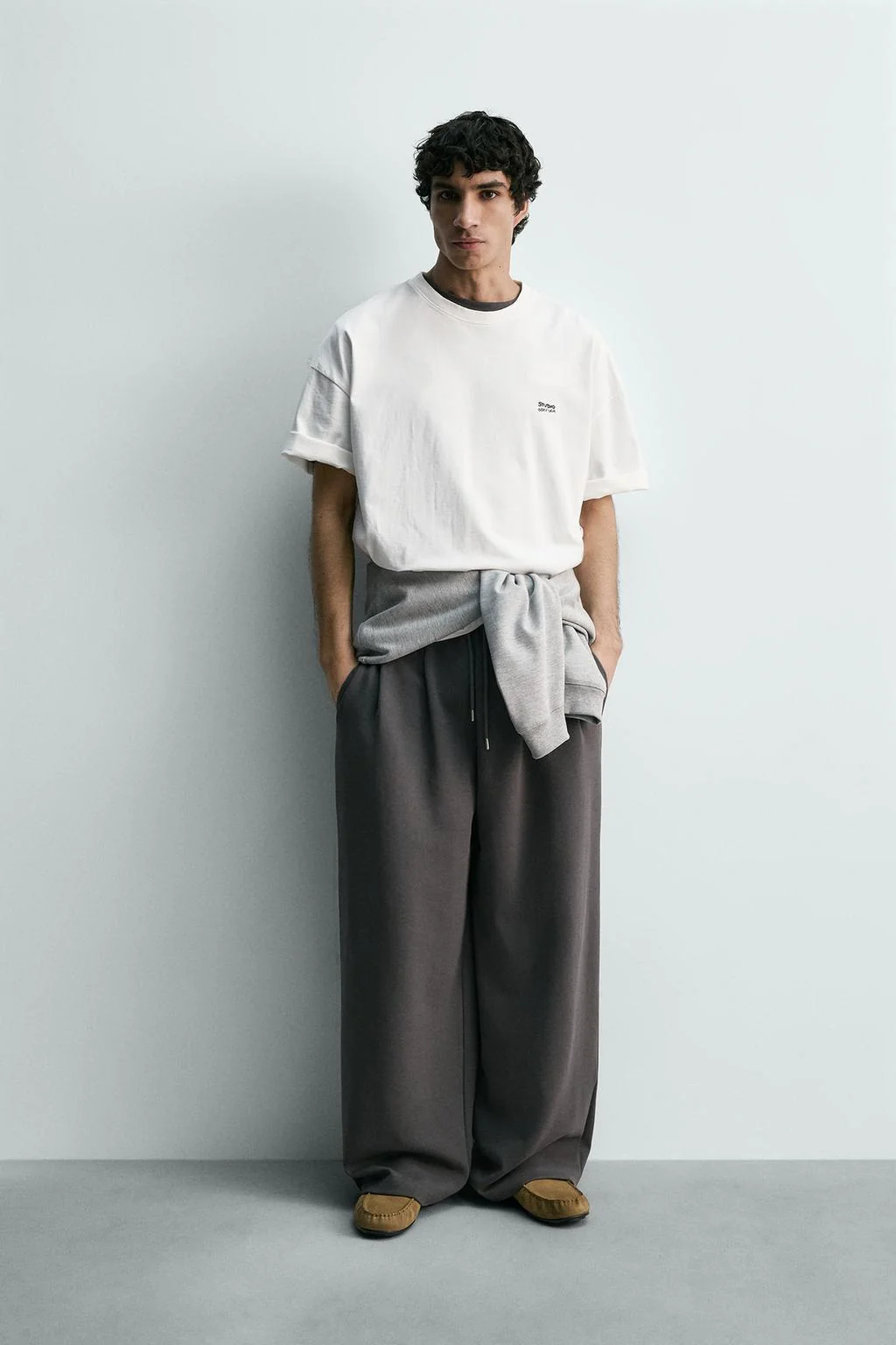 Вышитая футболка из интерлока — С принтом