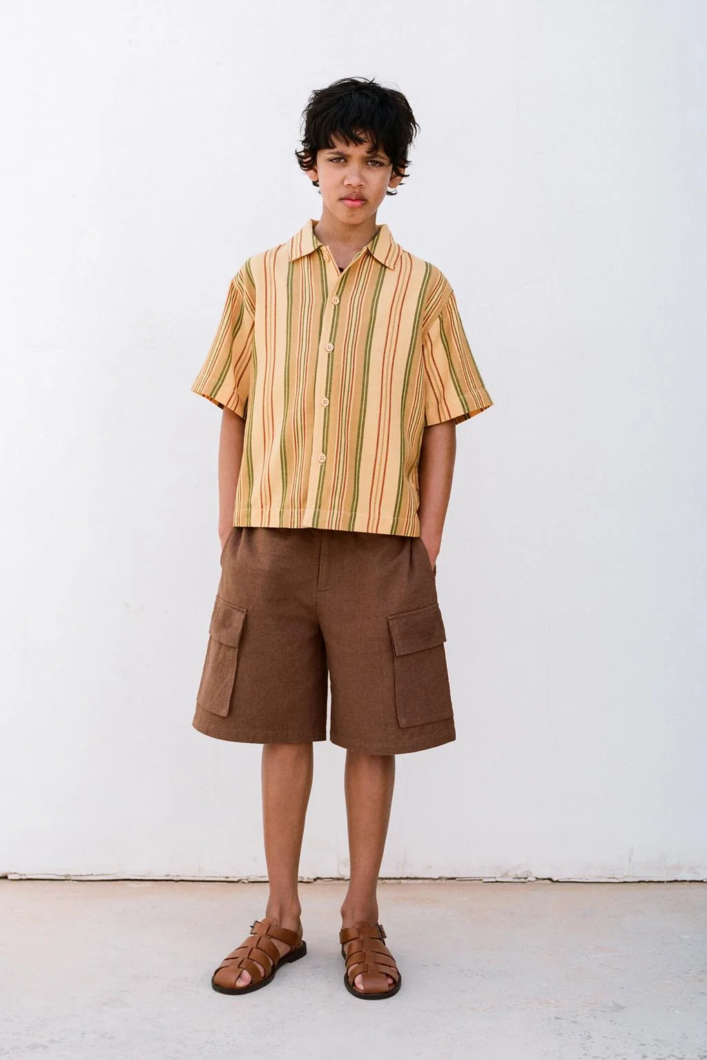 Бермуды из льна и хлопка с вышивкой — Специальная серия