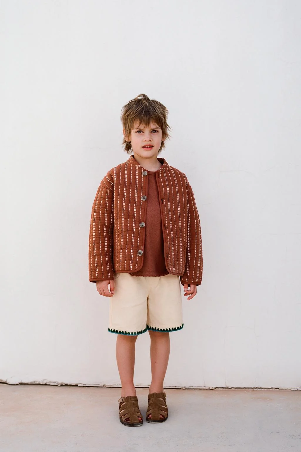 Бермуды с вышивкой — Шорты