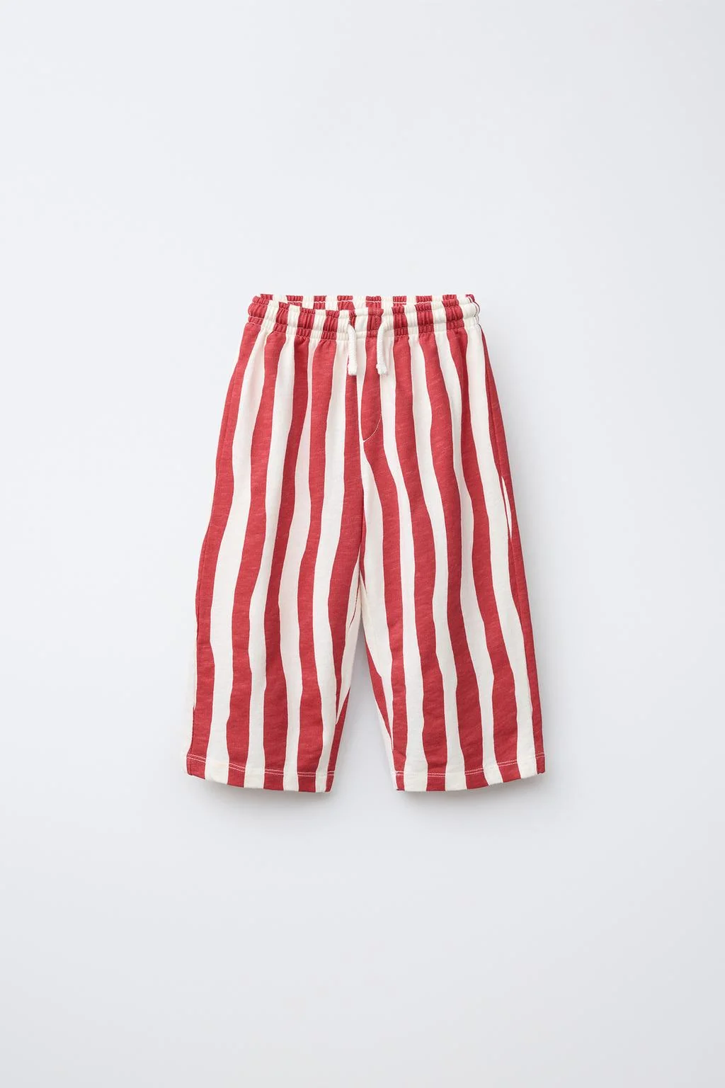 Брюки с волнистыми полосками — Трендовые фасоны