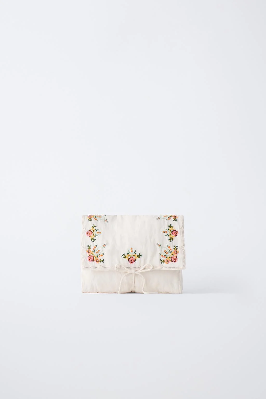 Вышитый косметичка