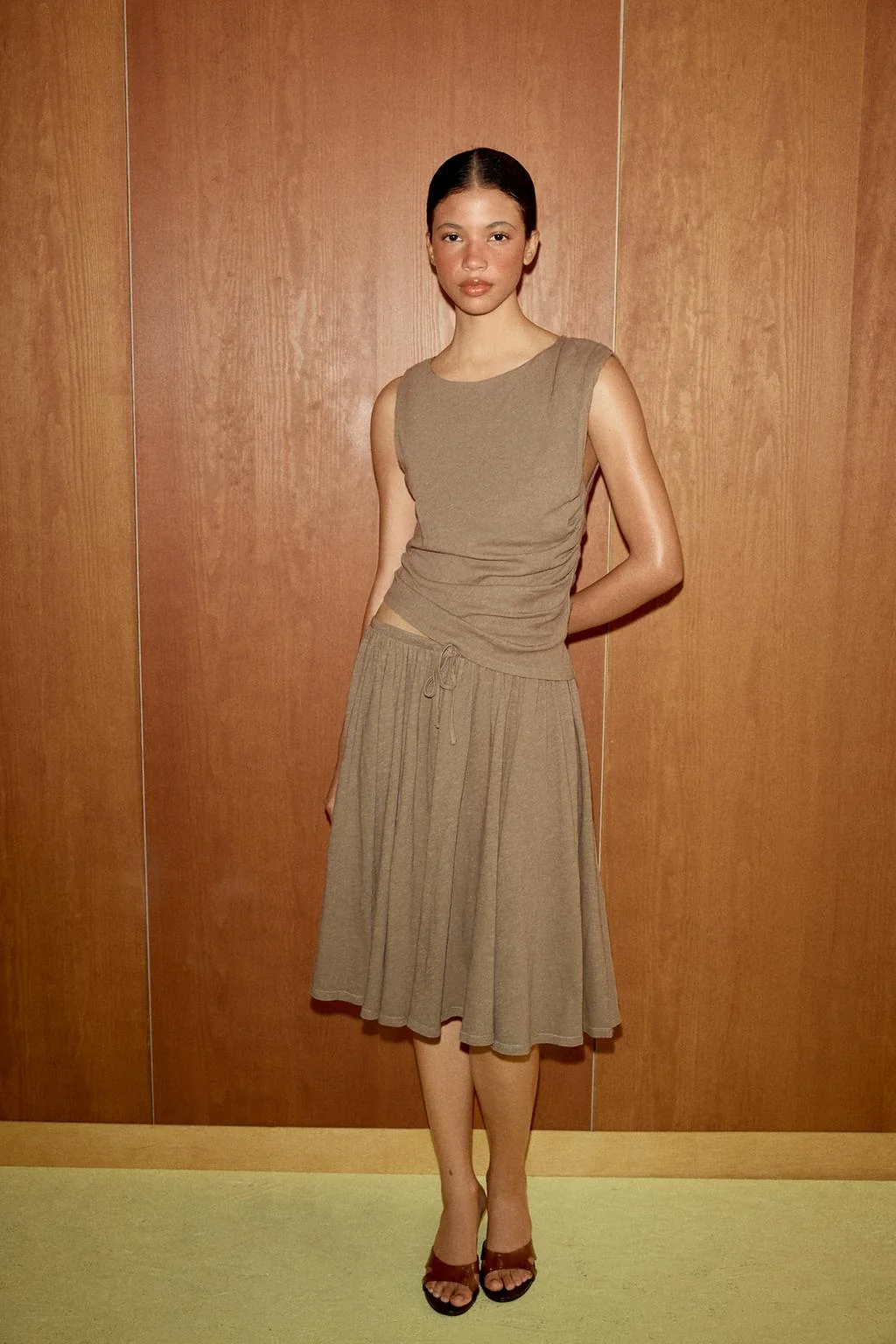 Вязаный топ с драпировкой