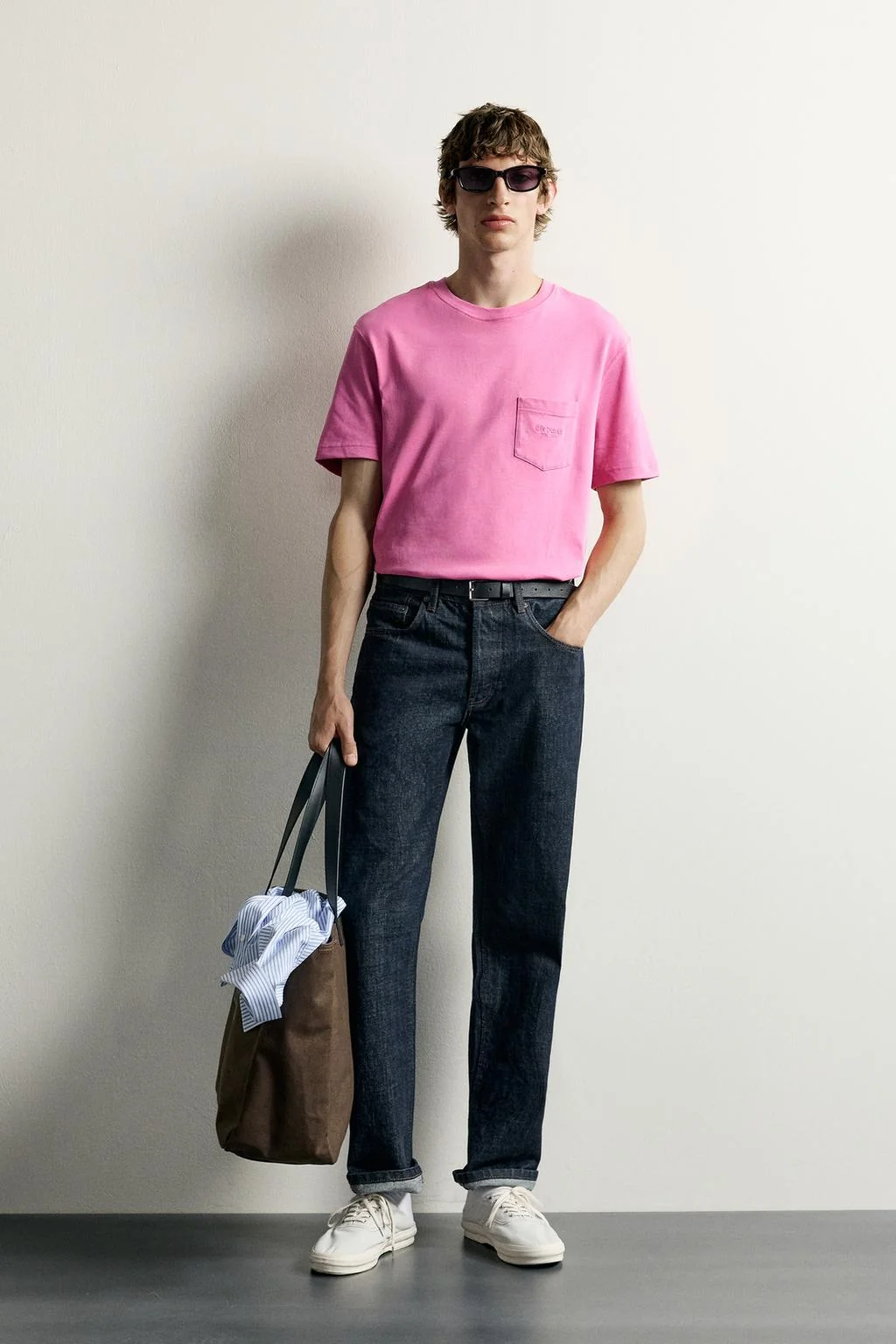Футболка с вышитым карманом 0FR. PARIS X ZARA