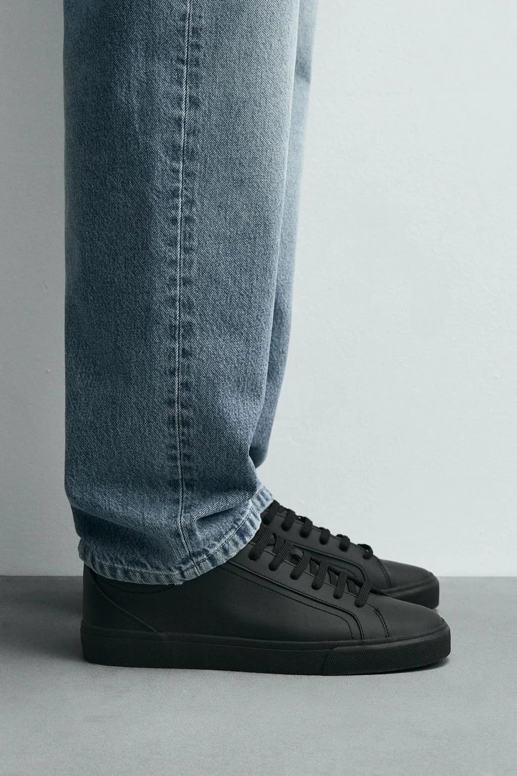 Базовые кроссовки