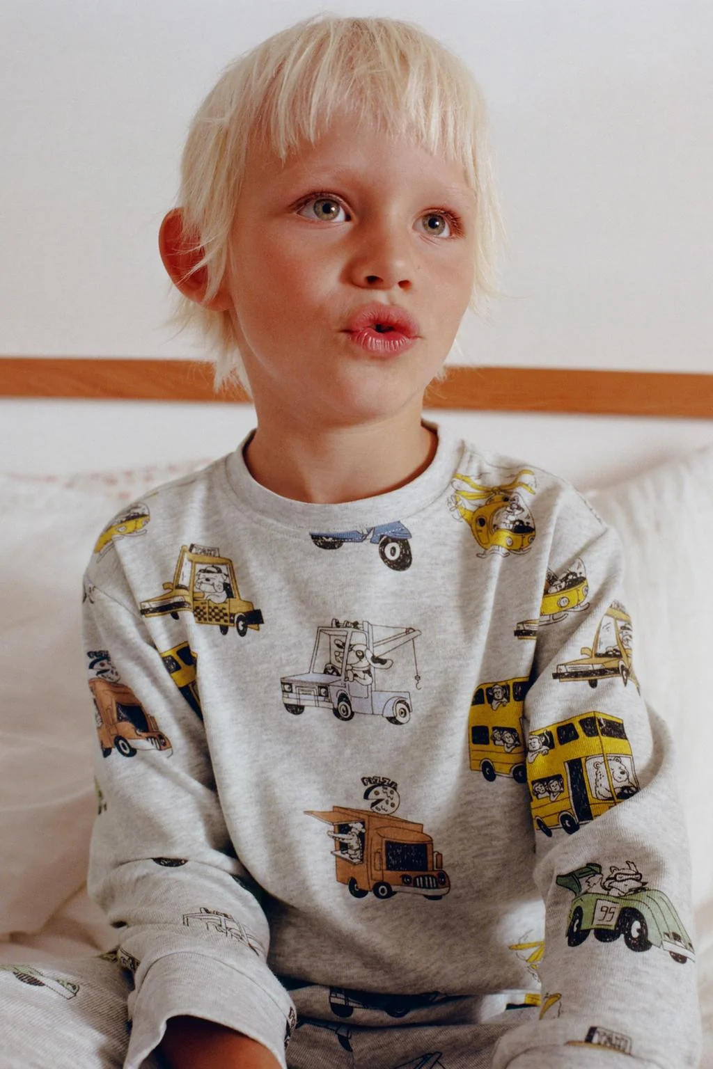 2-6 лет / Пижама с принтом машинок