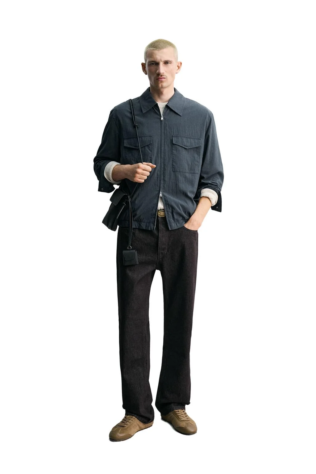 Верхняя рубашка свободного кроя стандартного кроя — Надетая рубашка