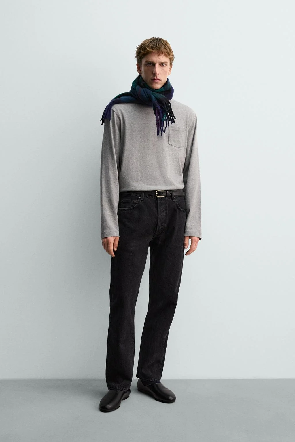 Футболка с длинным рукавом и карманом Аарон Левин X ZARA — Аарон Левин × Зара