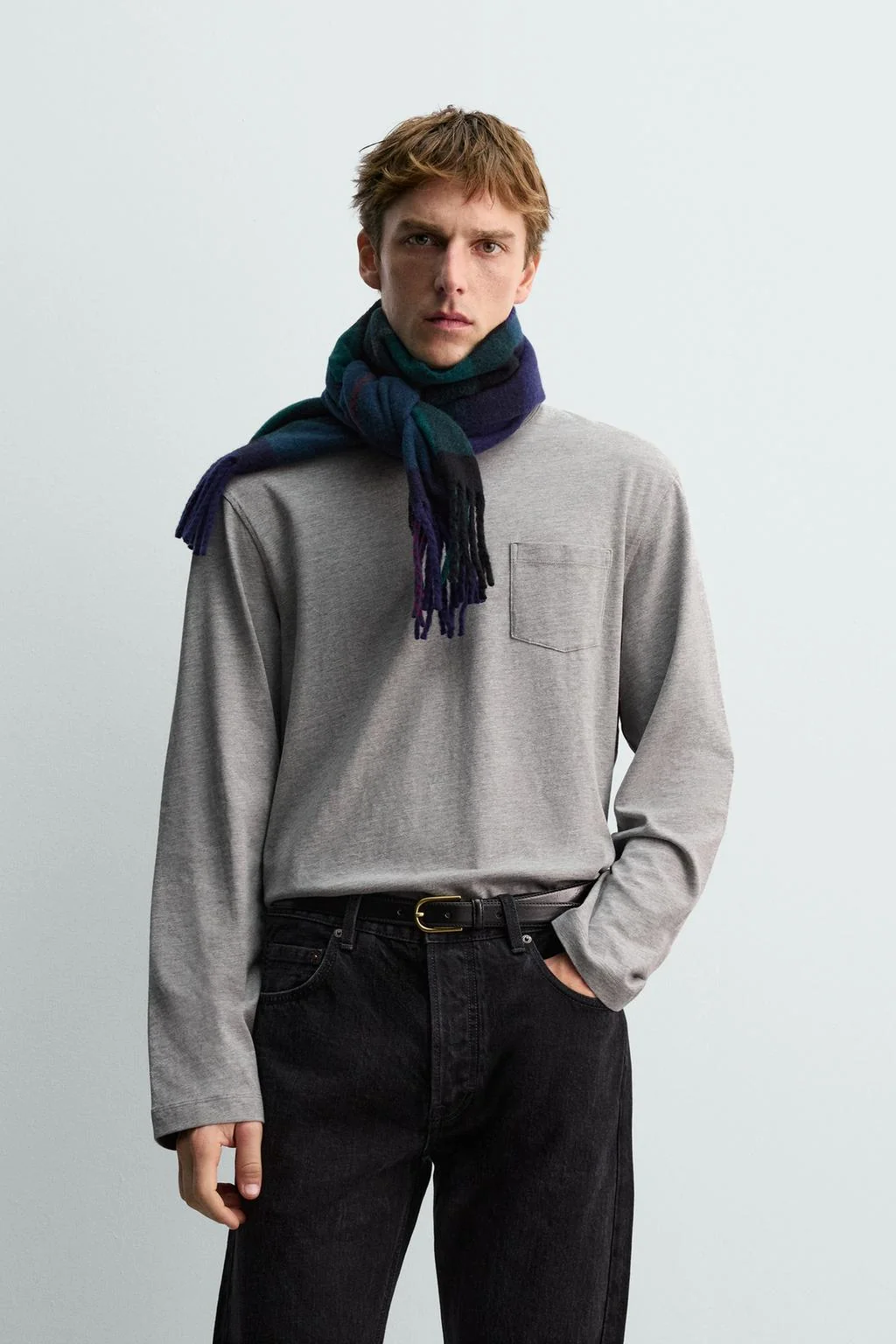 Футболка с длинным рукавом и карманом Аарон Левин X ZARA