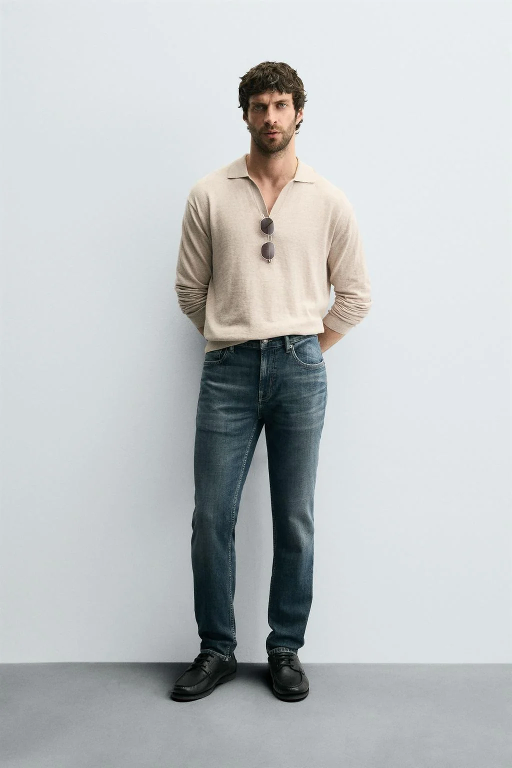 Джинсы зауженного кроя базовые — Узкий