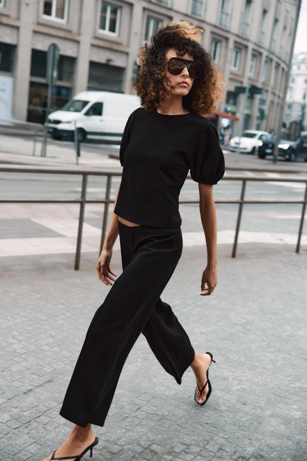 Топ с пышными рукавами