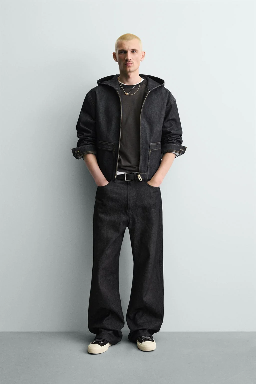 Джинсовая куртка с капюшоном — Сырой деним