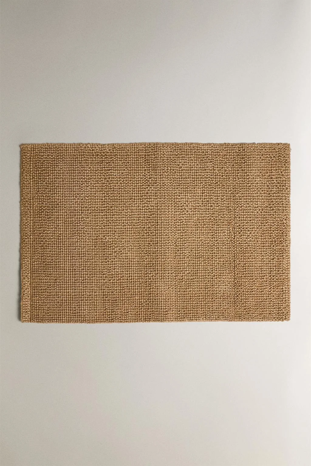 КОВРИК ИЗ ДЖУТА ПРЯМОЙ — Верхняя одежда